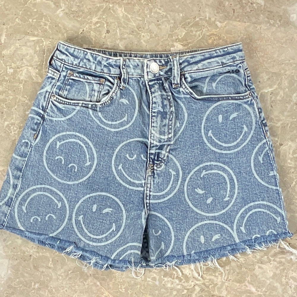 Smiley World & H&M Jean Shorts with adjustable waist Size 11-12